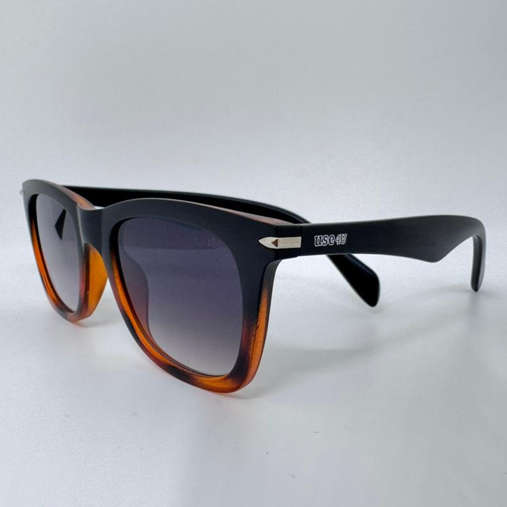 Justin | Preto + ambar?