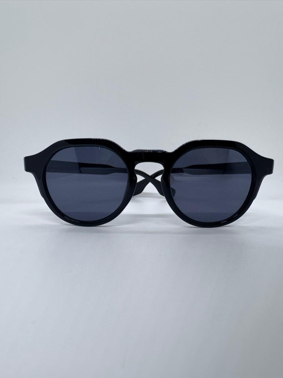 Johnny | Preto sólido